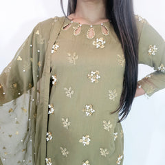 Heena D1