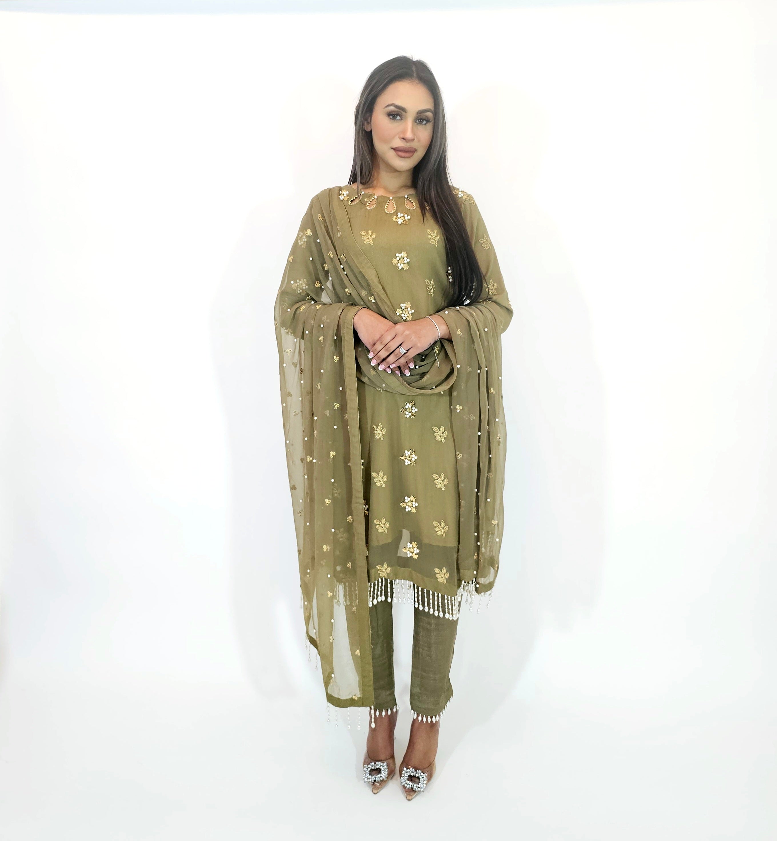 Heena D1