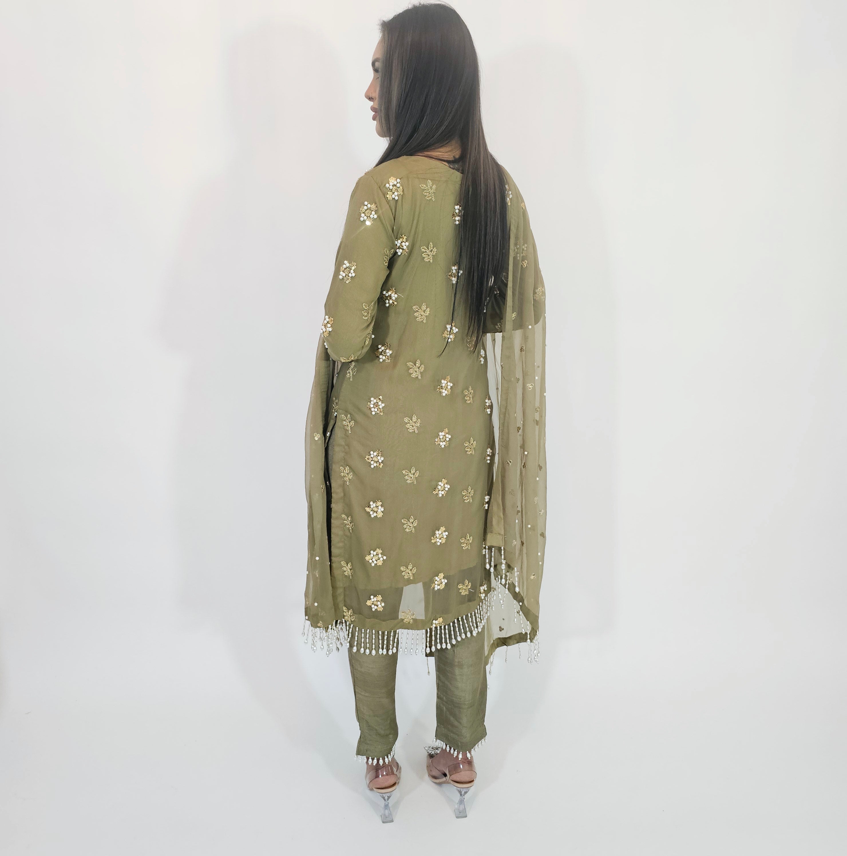 Heena D1