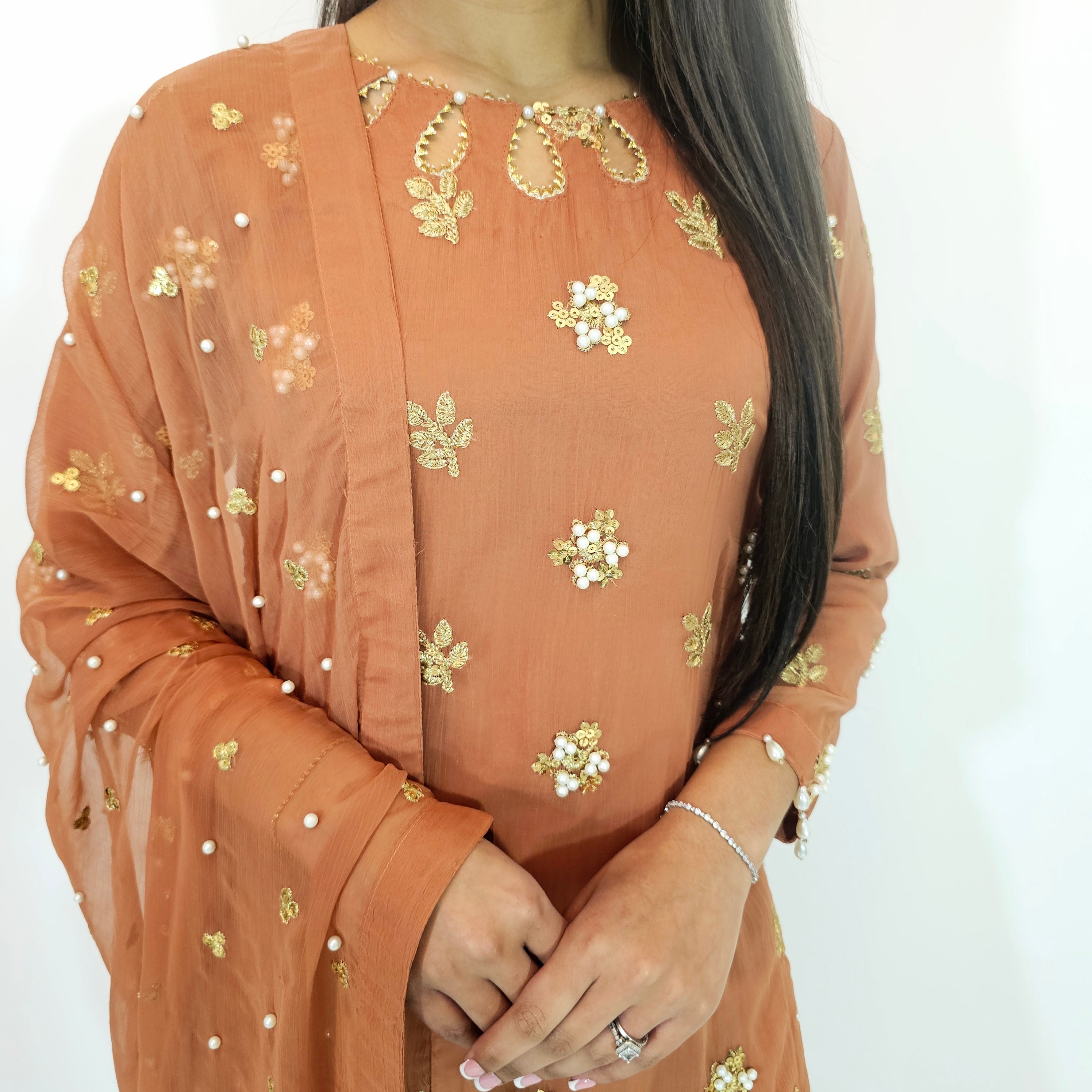 Heena D2