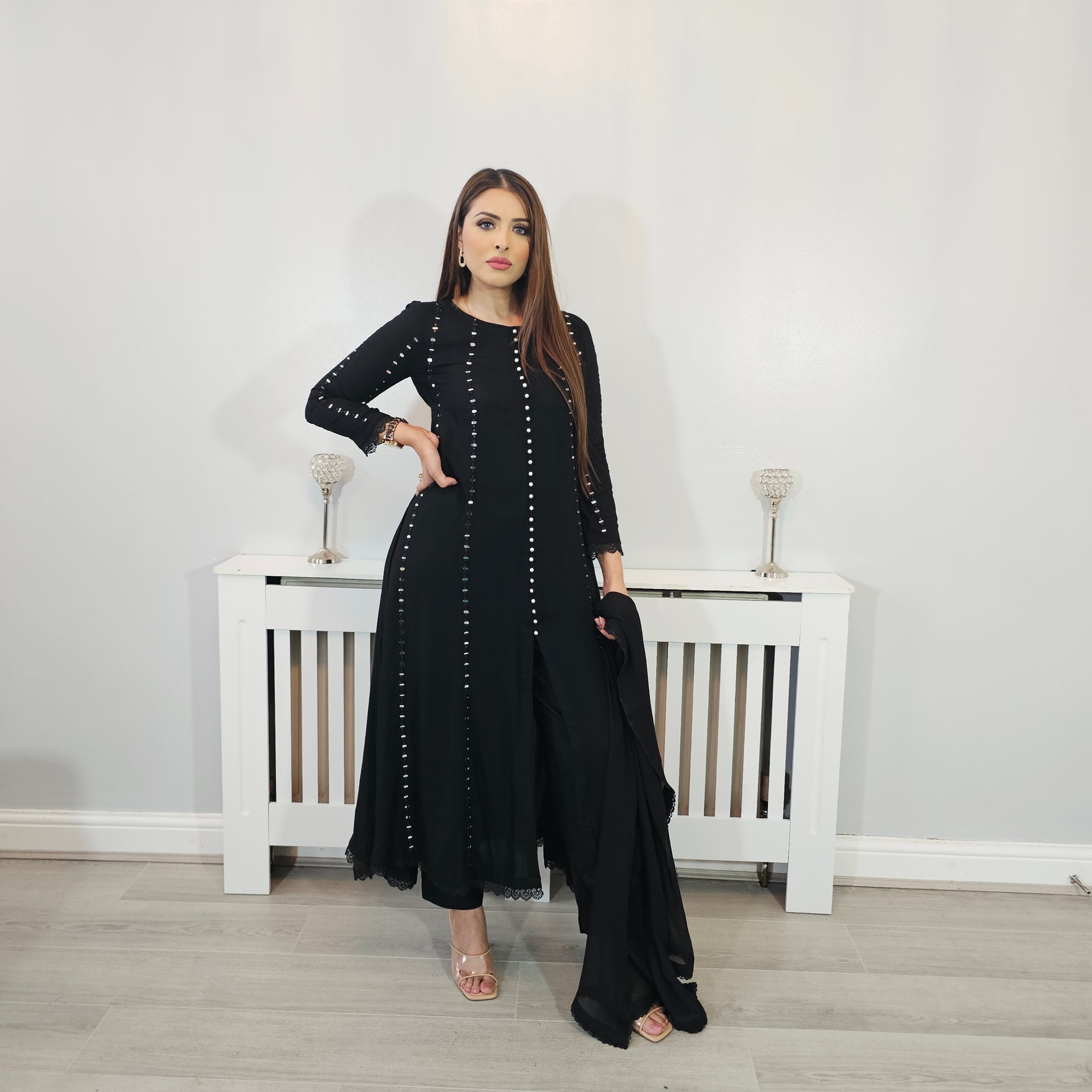 Nafia Black