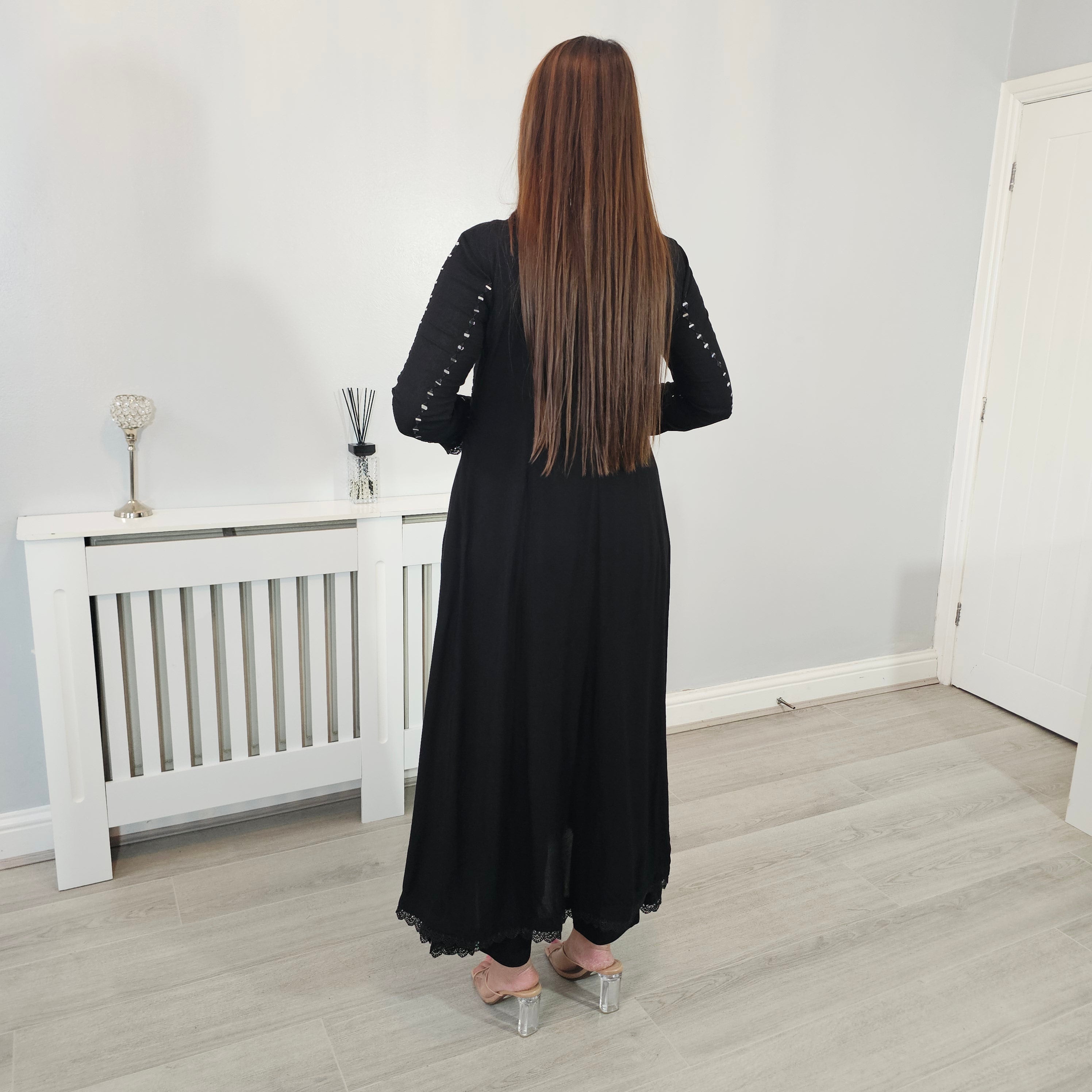 Nafia Black