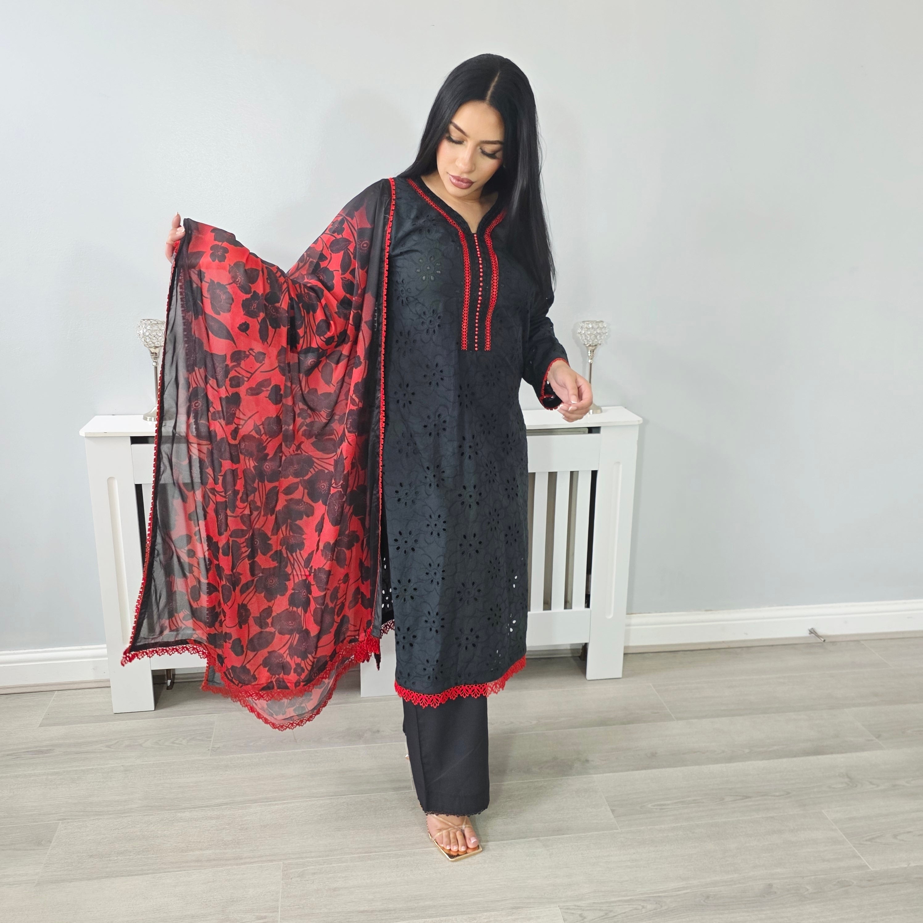 Amera Black