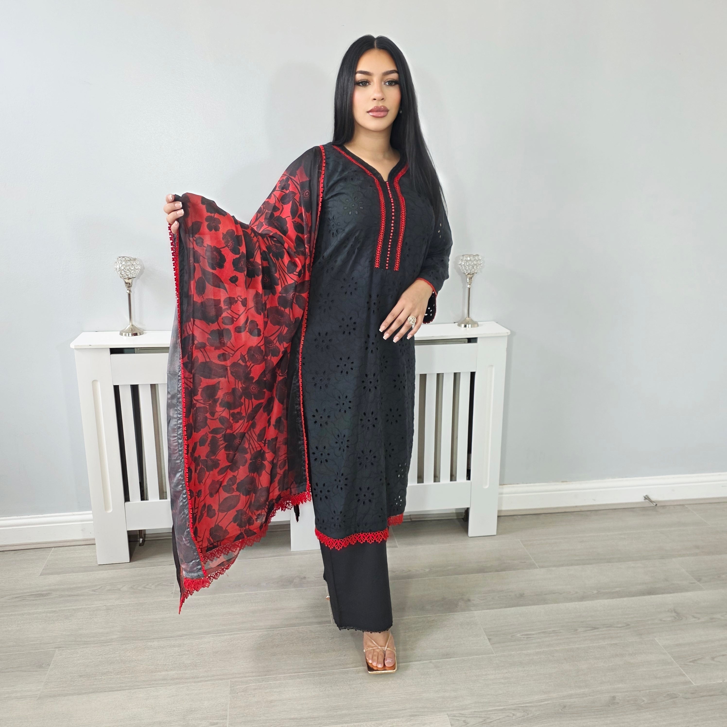 Amera Black