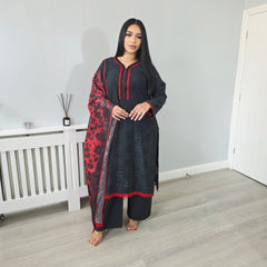 Amera Black